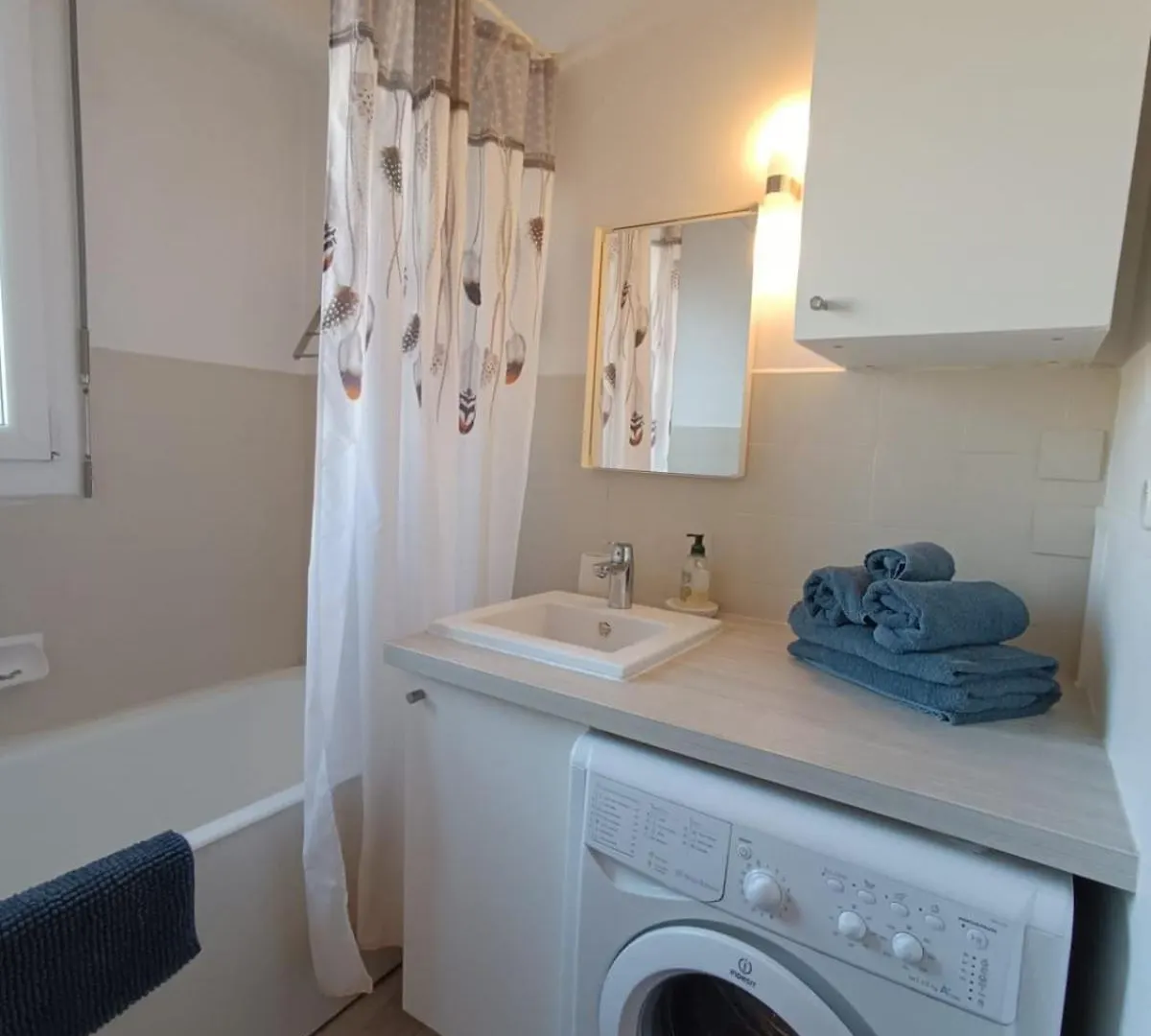 Studio Meuble Centre-Ville Avec Parking & Balcon Aix-les-Bains 0*,